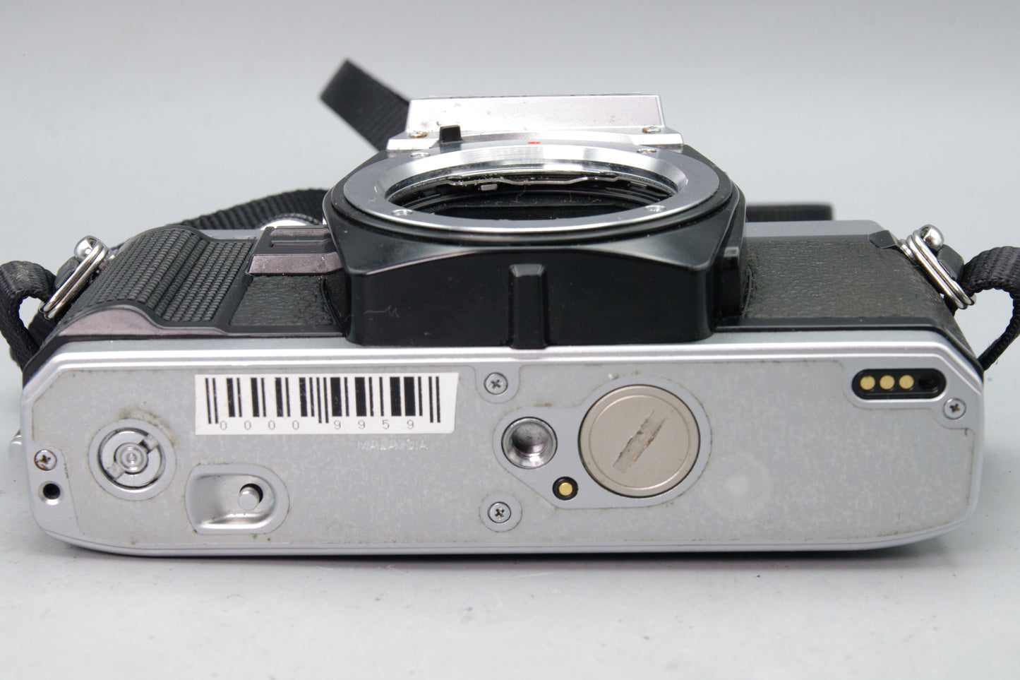 Minolta X‑300 35mm SLR Body – Tested – Clean – Batteries Included – Excellent