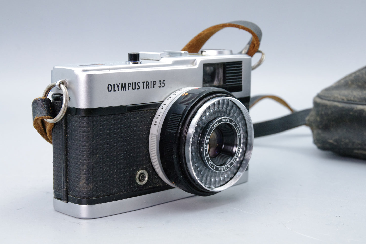 Olympus Trip 35 35mm Camera – 40mm f/2.8 Lens with Case, Working, Vintage