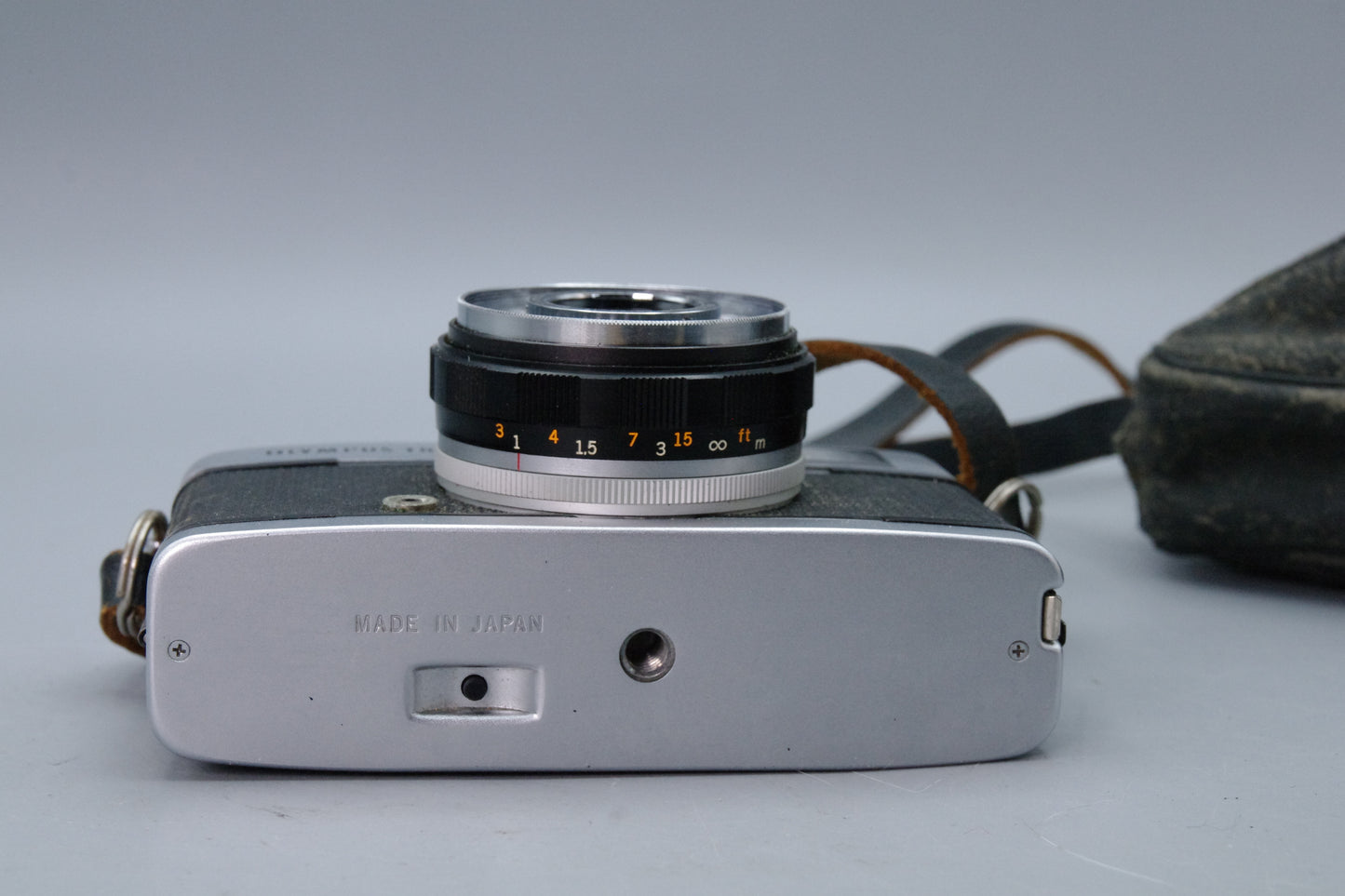Olympus Trip 35 35mm Camera – 40mm f/2.8 Lens with Case, Working, Vintage