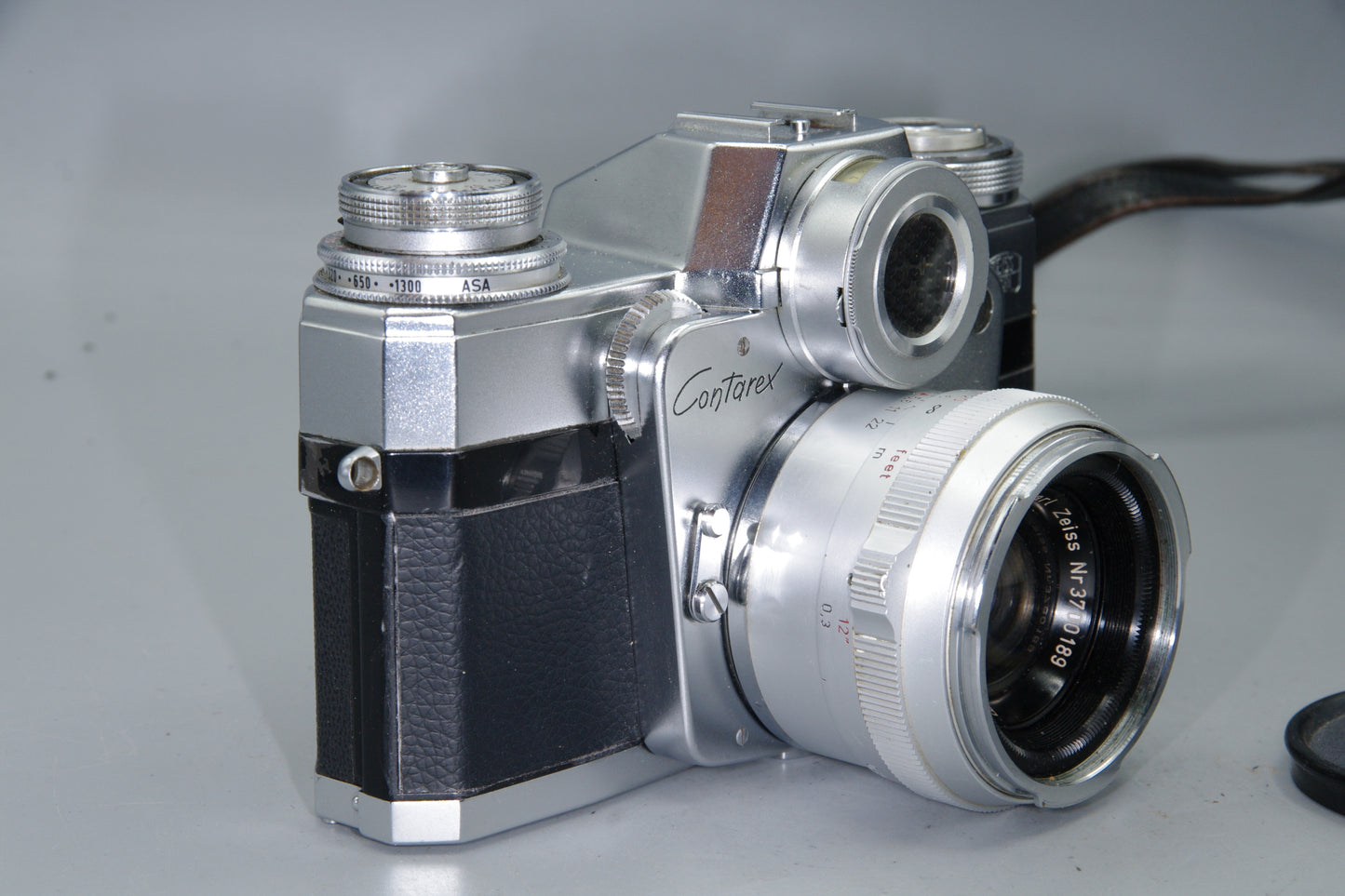 Zeiss Ikon Contarex Bullseye Camera with Planar 50mm f/2 and Case