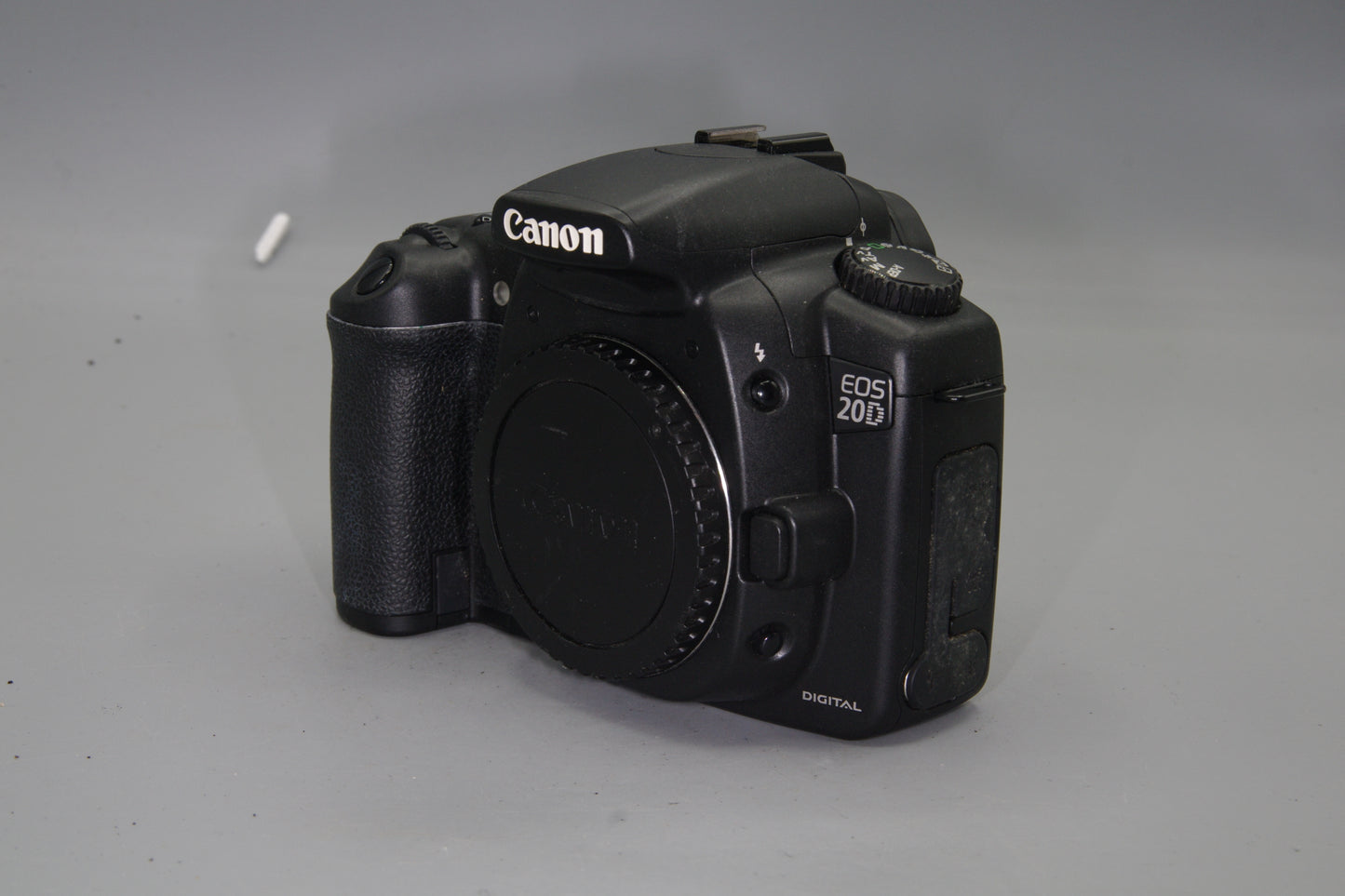 Canon EOS 20D 8.2MP DSLR - Working but issues