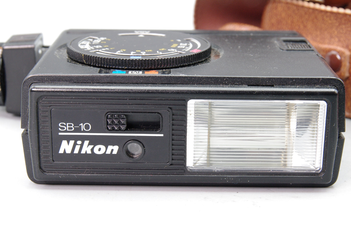 Nikon Speedlight SB‑10 Flash Unit – Fully Working – With Case – Very Good