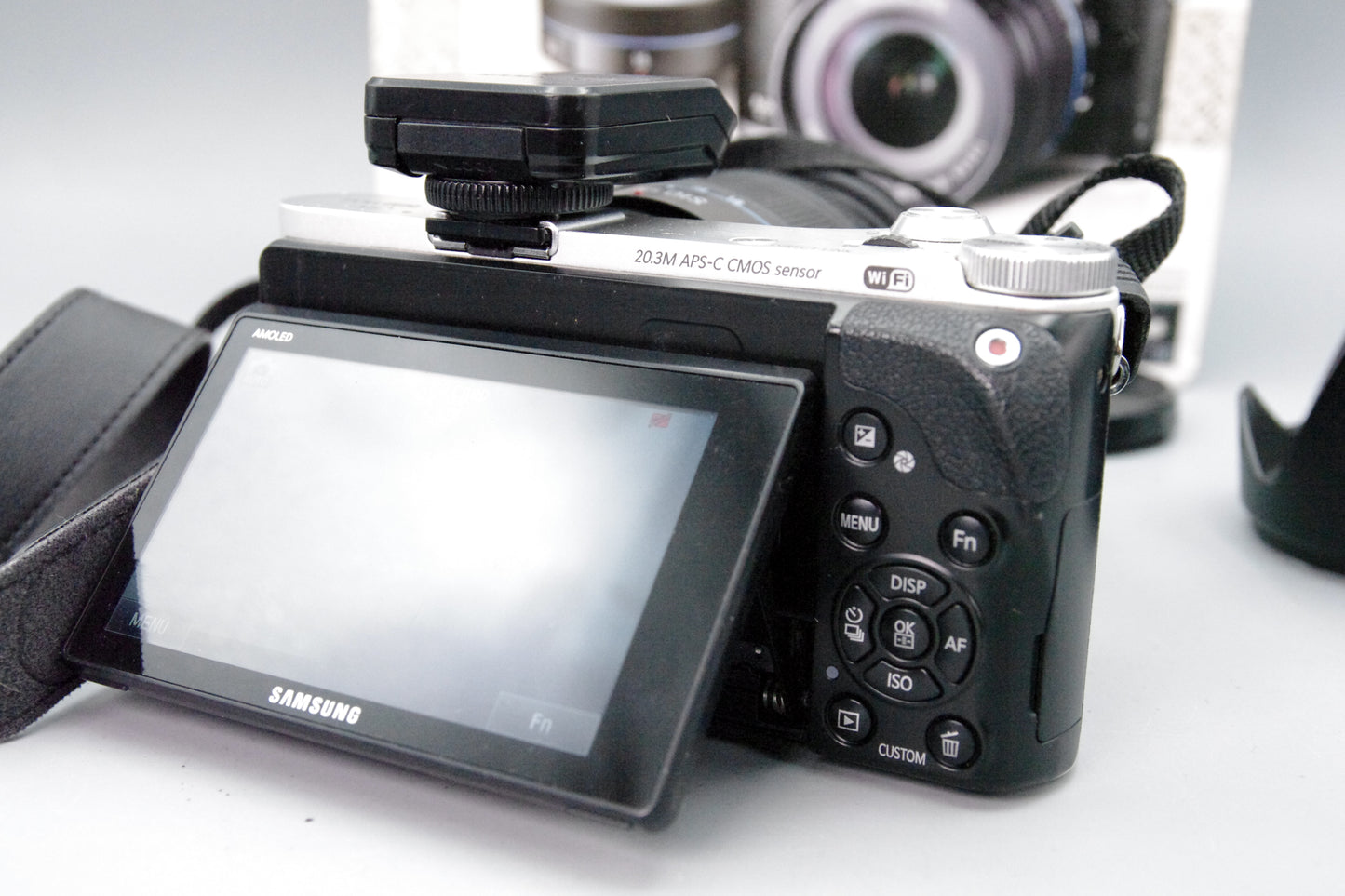 Samsung NX300 Camera with 18–55mm Lens – Boxed – Excellent Condition
