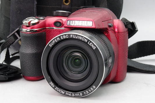 Fujifilm FinePix S4300 14MP Bridge Camera Red – 26x Zoom – VGC – Cap & Case