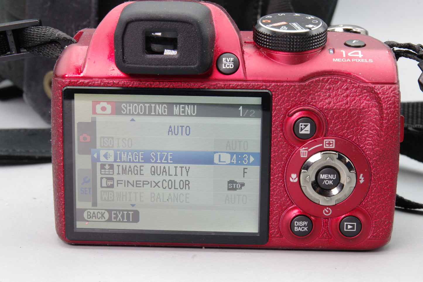 Fujifilm FinePix S4300 14MP Bridge Camera Red – 26x Zoom – VGC – Cap & Case
