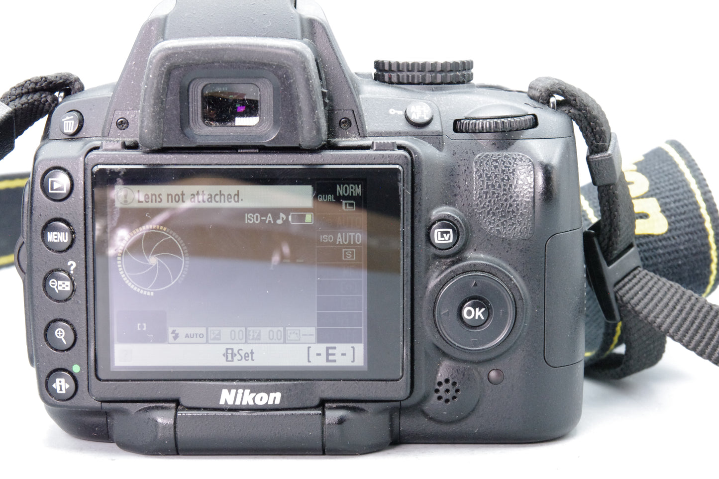 Nikon D5000 12.3MP DSLR Camera – Shutter Count 1862 – Tested – Excellent
