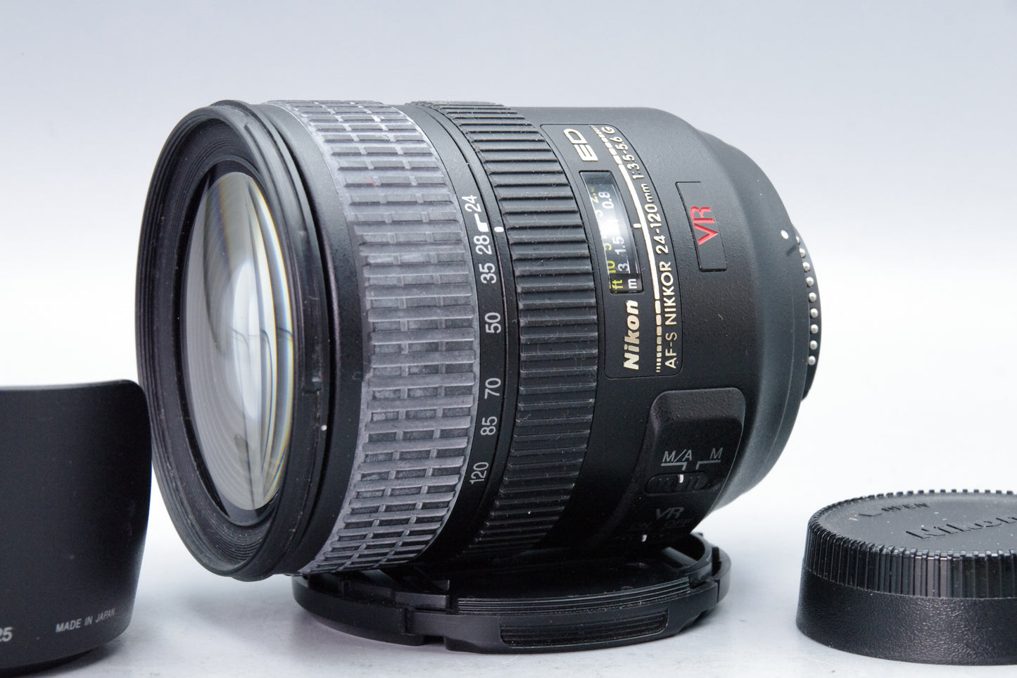 Nikon AF-S 24-120mm f/3.5-5.6G IF-ED VR FX Zoom Lens - Excellent