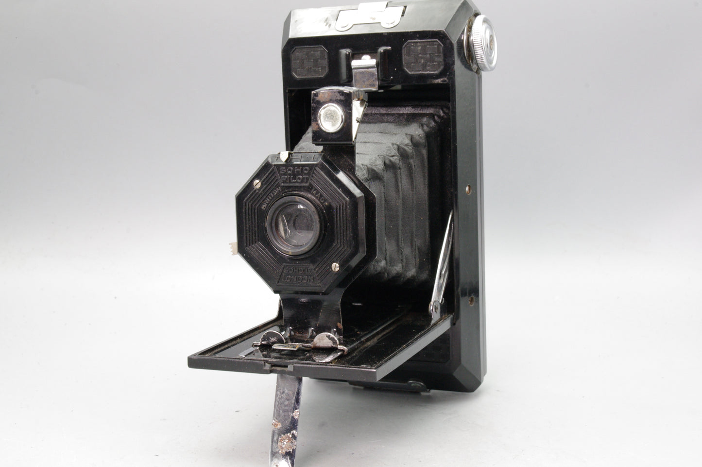 Soho Pilot Folding Camera – Shutter Fires –  Art Deco Display Piece
