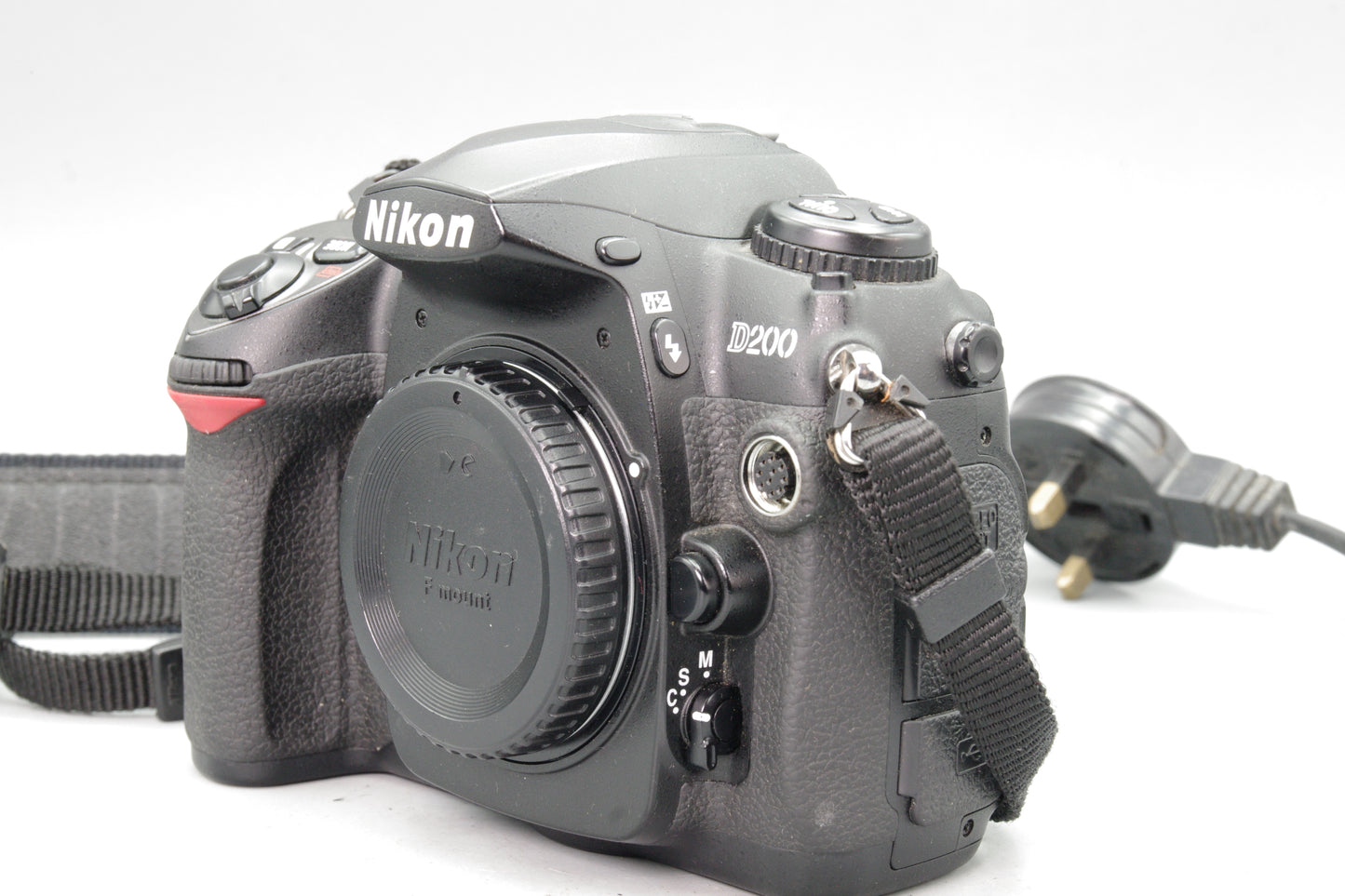 Nikon D200 10.2MP DSLR Camera Low Shutter Count 10986 Excellent