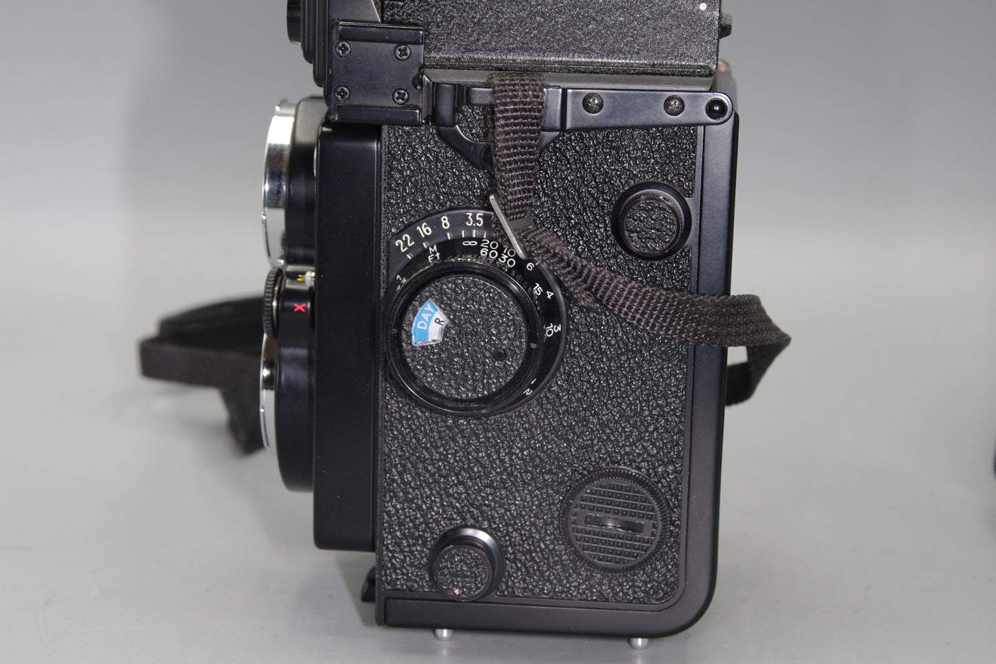 Yashica-Mat 124G TLR with 80mm F/3.5 Lens and Case - Excellent