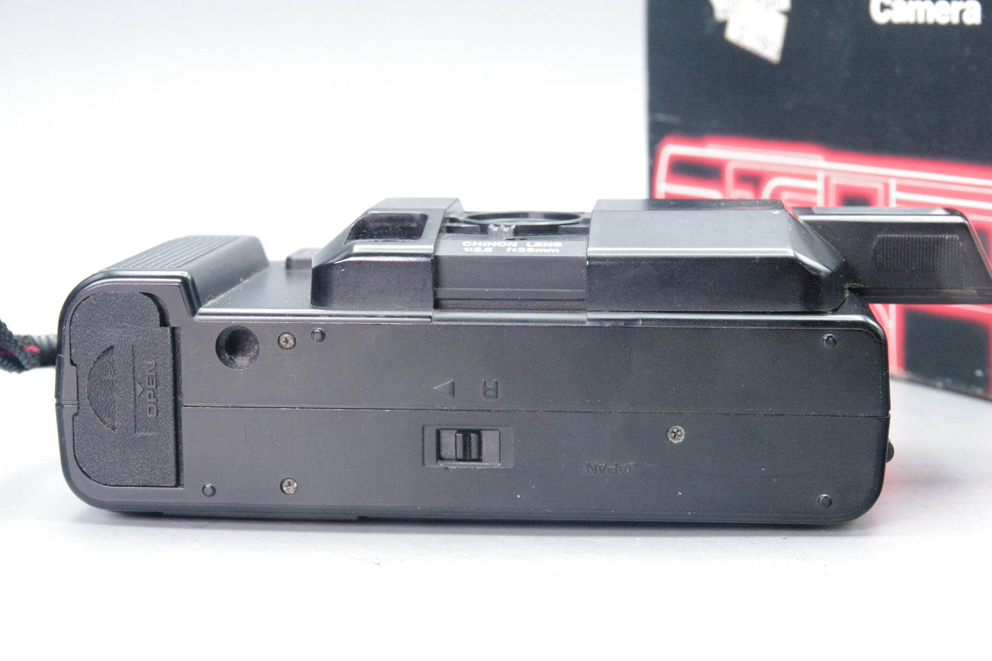 Chinon 35 FA Super Auto Program 35mm Compact Film Camera – Boxed – Very Good