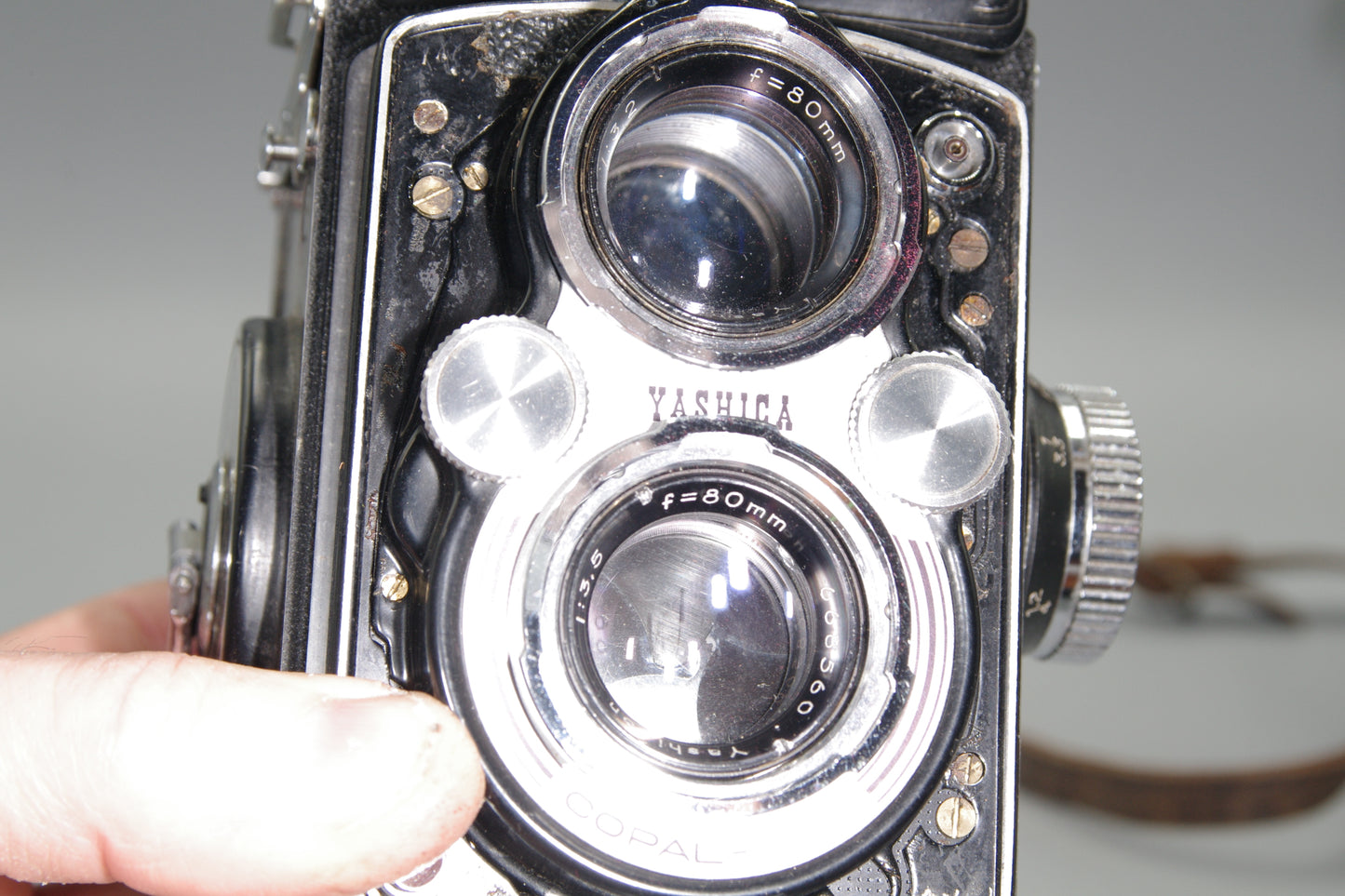 Yashica-Mat MT TLR with 80mm F/3.5 Lens and Case