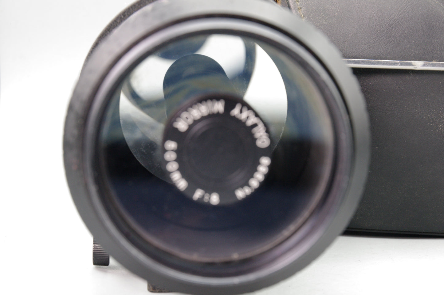 Galaxy 500mm f/8 Mirror Lens – T‑Mount Telephoto – Minor Fungus – Good