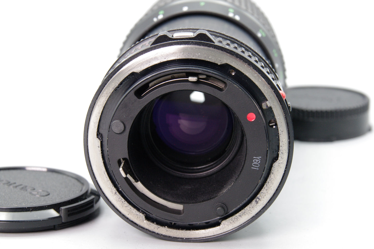Canon FD 75–200mm f/4.5 Zoom Lens – Macro Mode – Vintage Telephoto
