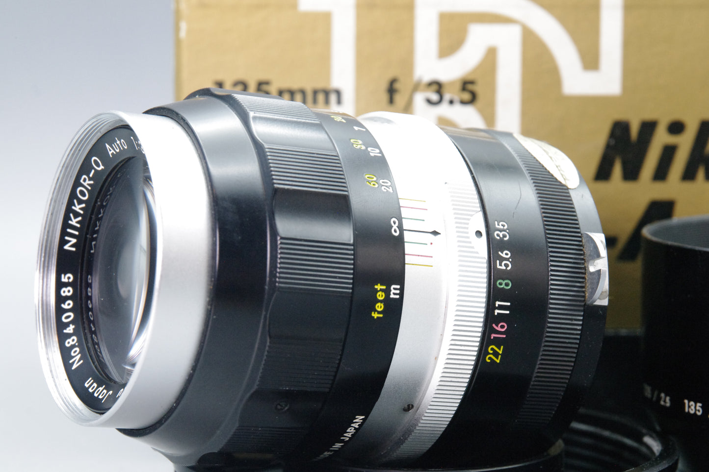 Nikon Nikkor‑Q Auto 135mm f/3.5 Pre‑AI Telephoto Lens – Boxed Nr Mint Hood