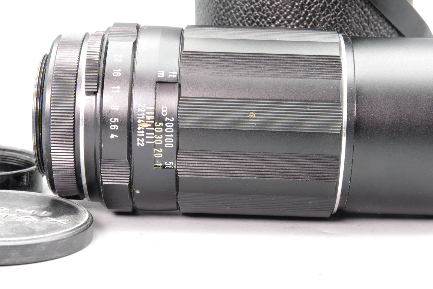 Asahi Super‑Takumar 200mm f/4 Lens – M42 Mount – Case & Hood – Very Good