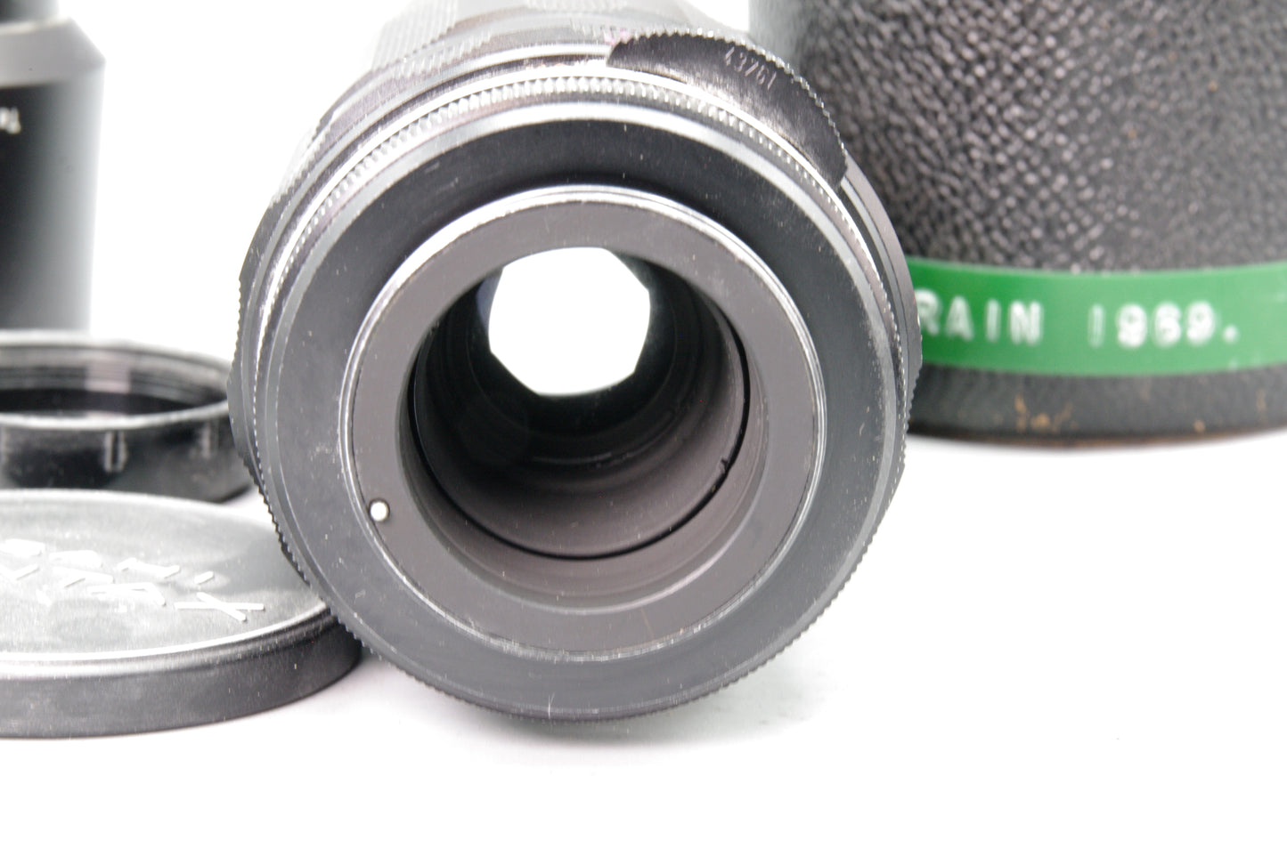 Asahi Super‑Takumar 200mm f/4 Lens – M42 Mount – Case & Hood – Very Good