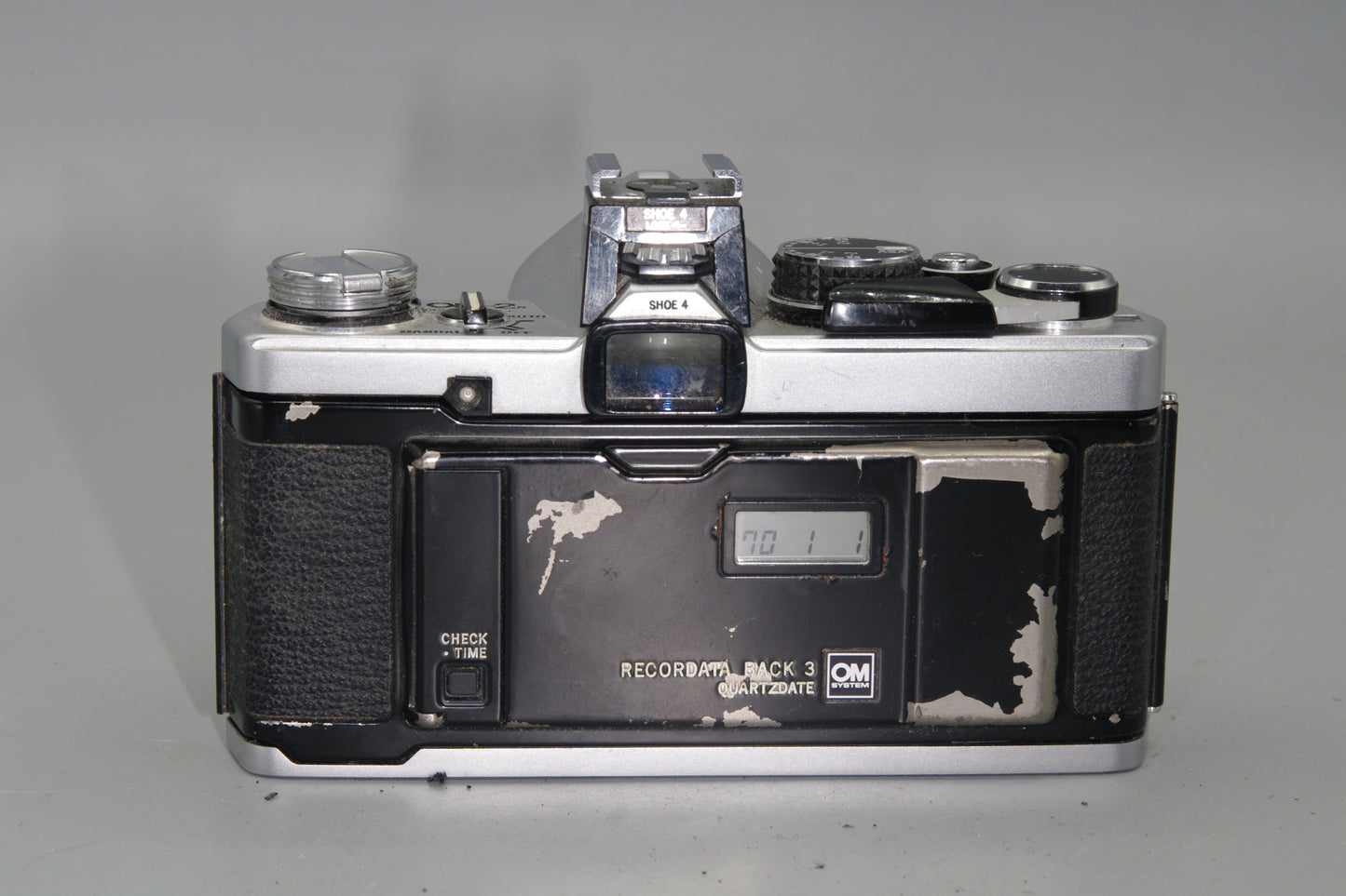 Olympus OM2N 35mm SLR Camera with 50mm F/1.8 Lens + Data Back -Very Good
