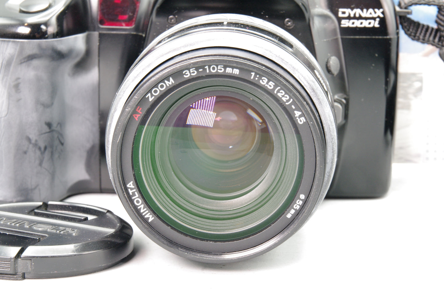 Minolta Dynax 5000i 35mm SLR with 35–105mm Lens & A/S Card – Very Good