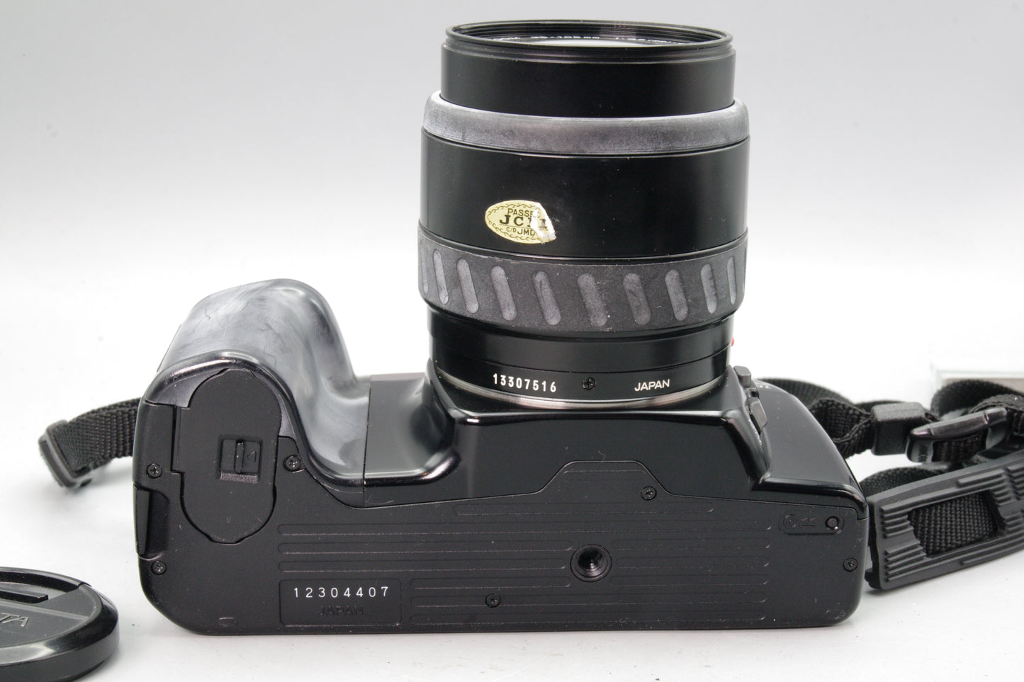 Minolta Dynax 5000i 35mm SLR with 35–105mm Lens & A/S Card – Very Good
