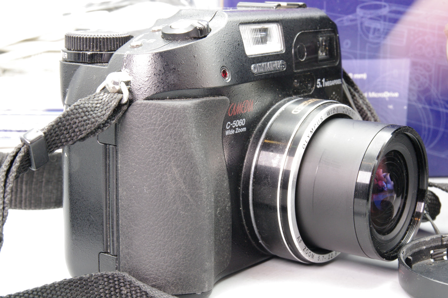Olympus Camedia C‑5060 Wide Zoom – Boxed – Case, Cables & Instructions – VGC
