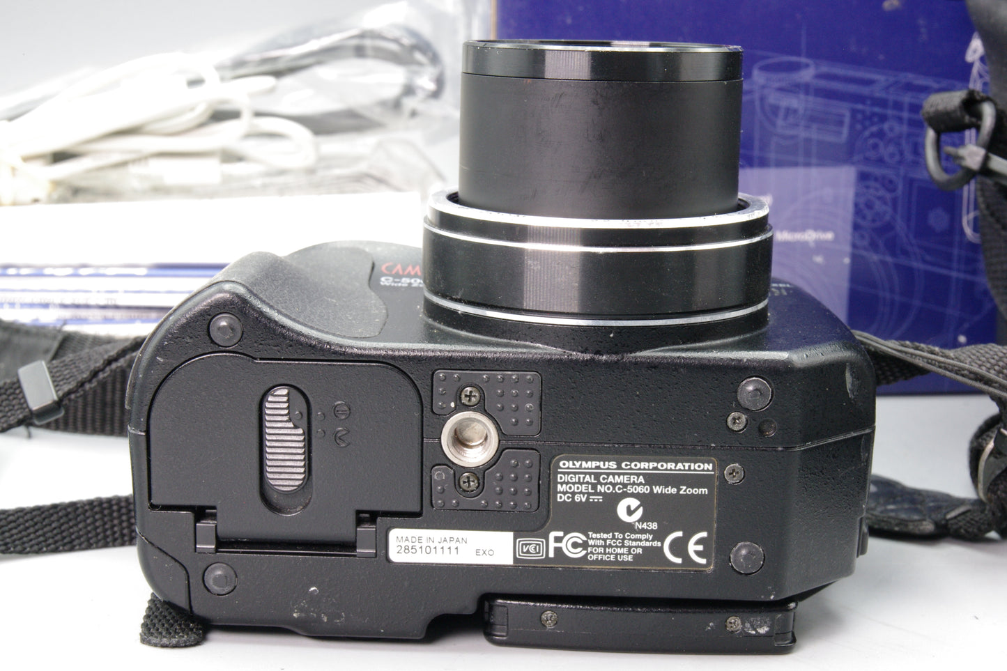 Olympus Camedia C‑5060 Wide Zoom – Boxed – Case, Cables & Instructions – VGC