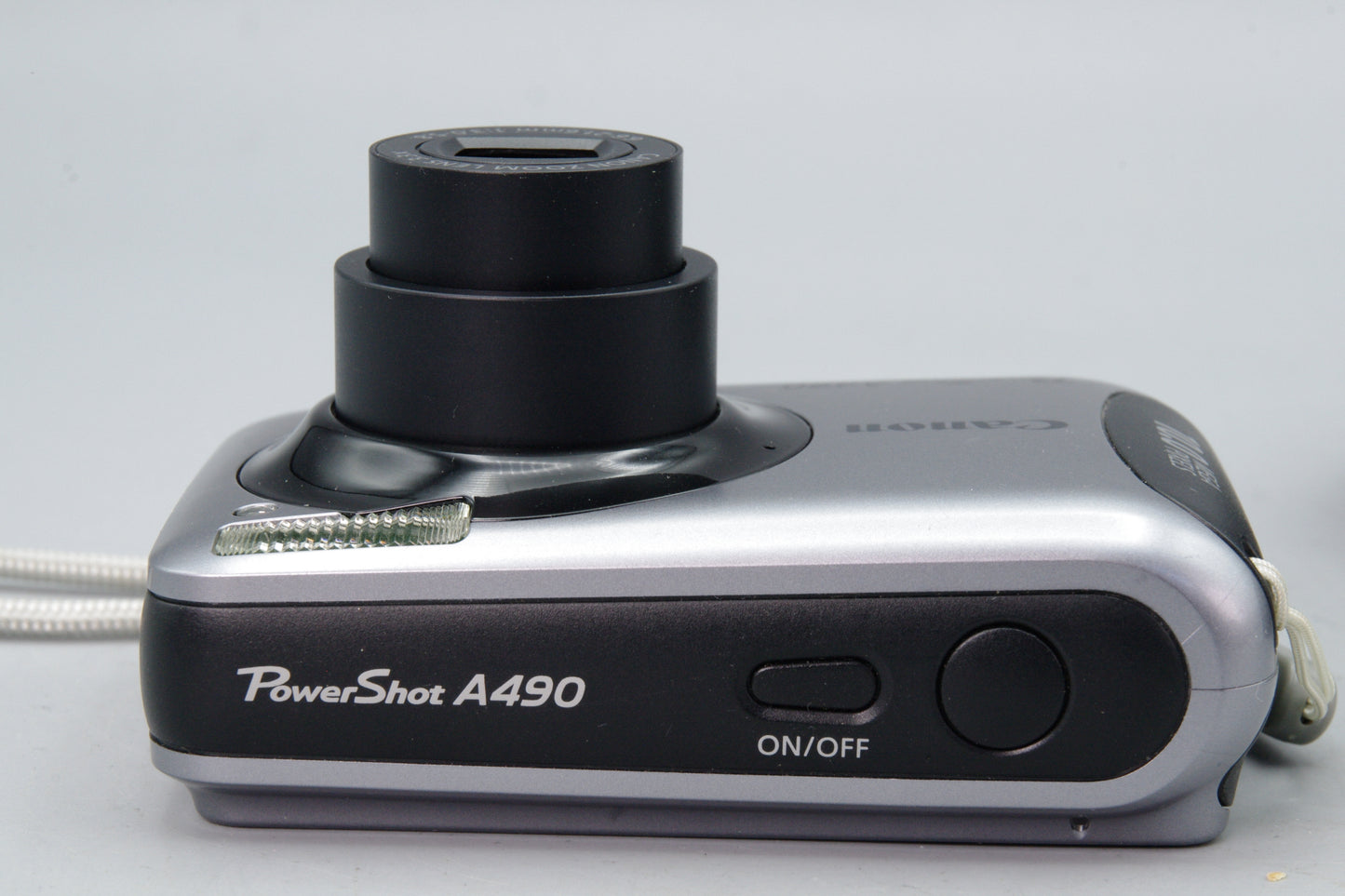 Canon PowerShot A490 10MP Digital Camera + Case- Uses AA - Excellent