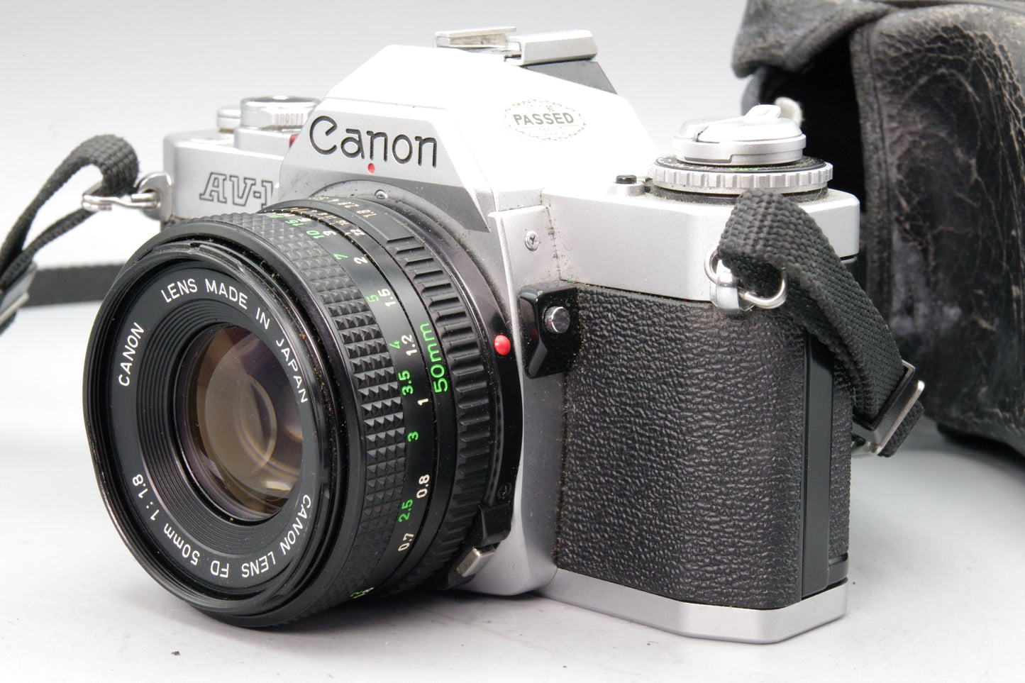 Canon AV-1 + FD 50mm f/1.8 Lens – Excellent Tested 35mm Film SLR + New Batteries