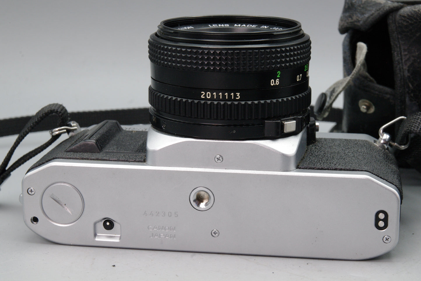 Canon AV-1 + FD 50mm f/1.8 Lens – Excellent Tested 35mm Film SLR + New Batteries