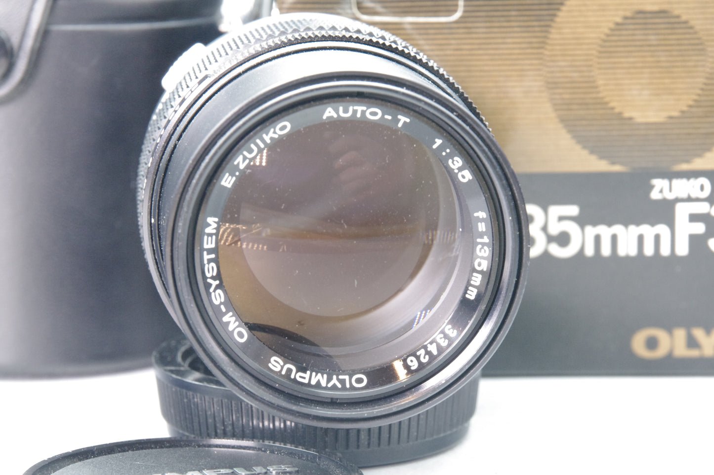 Olympus E.Zuiko 135mm f/3.5 Lens – OM Mount – Excellent Condition – Case &amp; Box