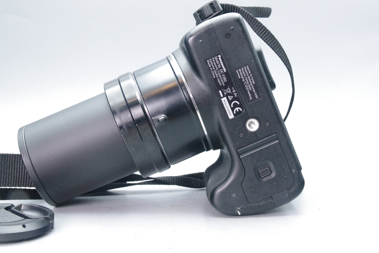 Panasonic Lumix FZ82 18.1MP Digital Bridge Camera - Excellent Condtion