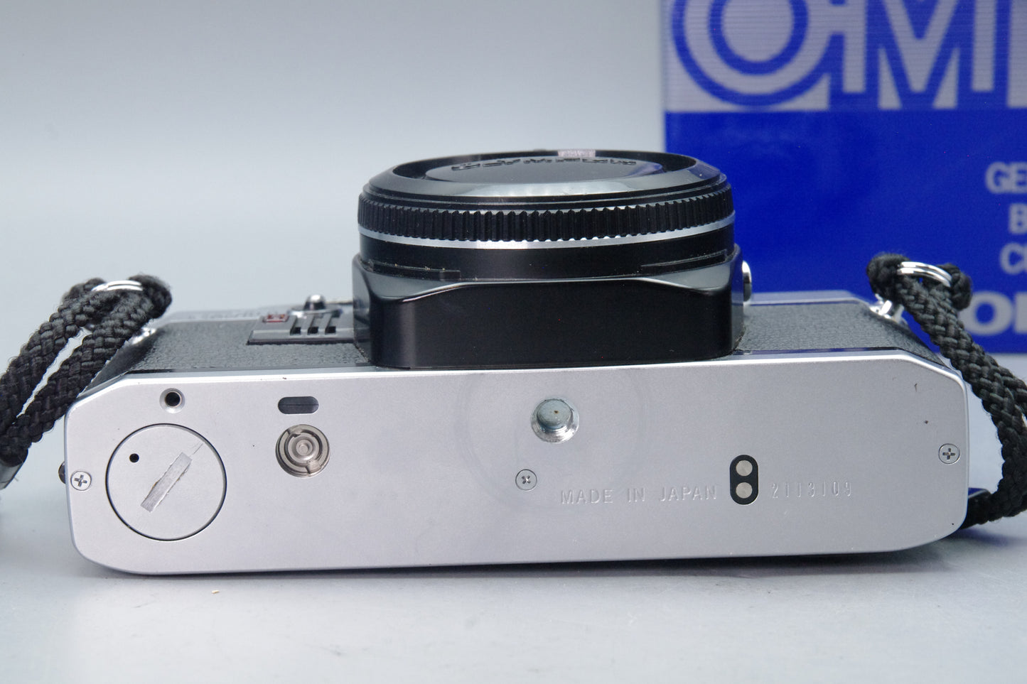 Olympus OM10 35mm SLR Camera – Original Box – Excellent Condition – Tested