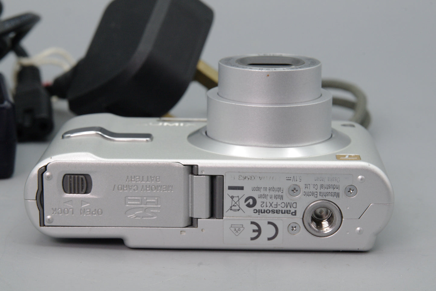 Panasonic Lumix DMC‑FX12 Digital Camera – Boxed – 7.2MP – Silver – Excellent