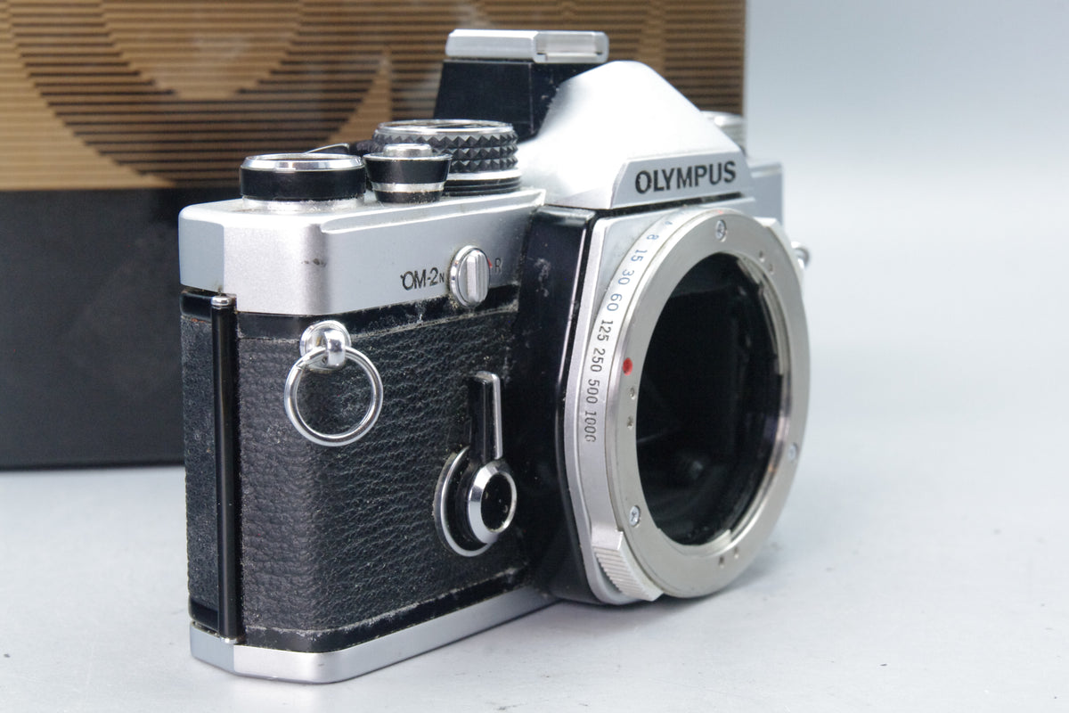 Olympus OM‑2N Chrome 35mm SLR Film Camera Body Only – Tested – Boxed