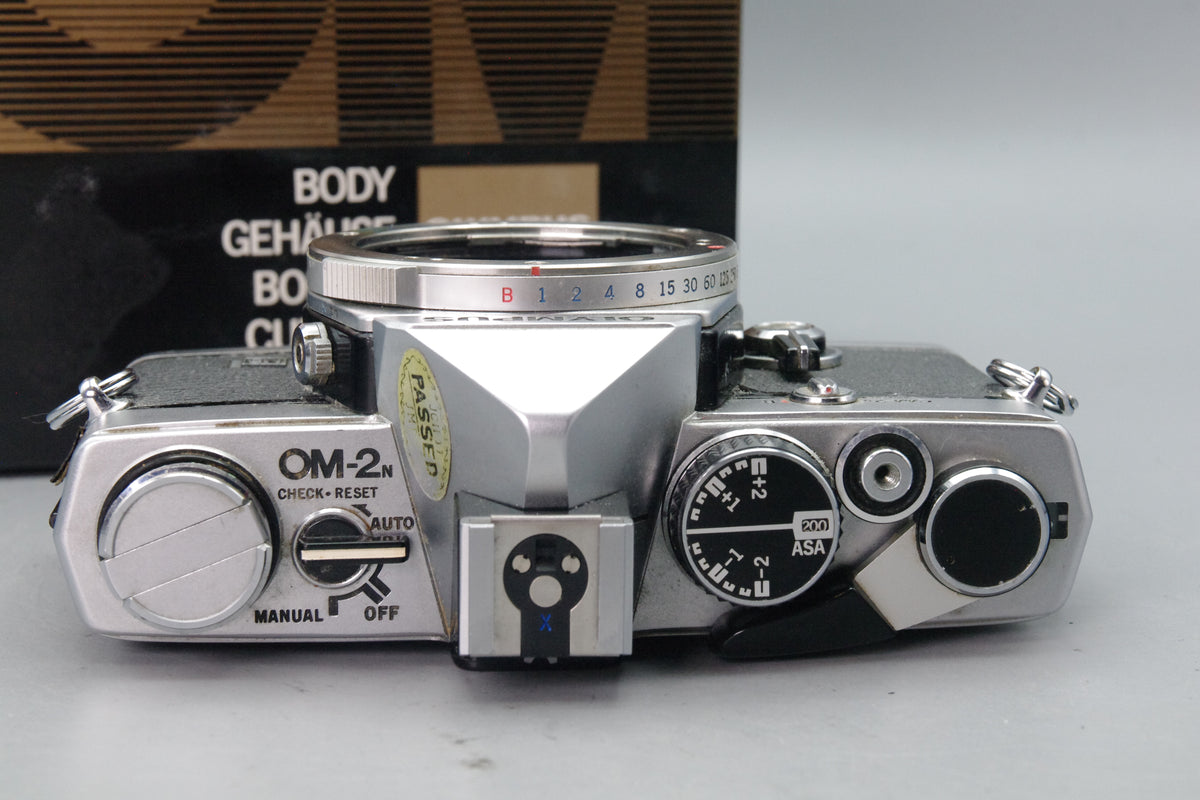 Olympus OM‑2N Chrome 35mm SLR Film Camera Body Only – Tested – Boxed