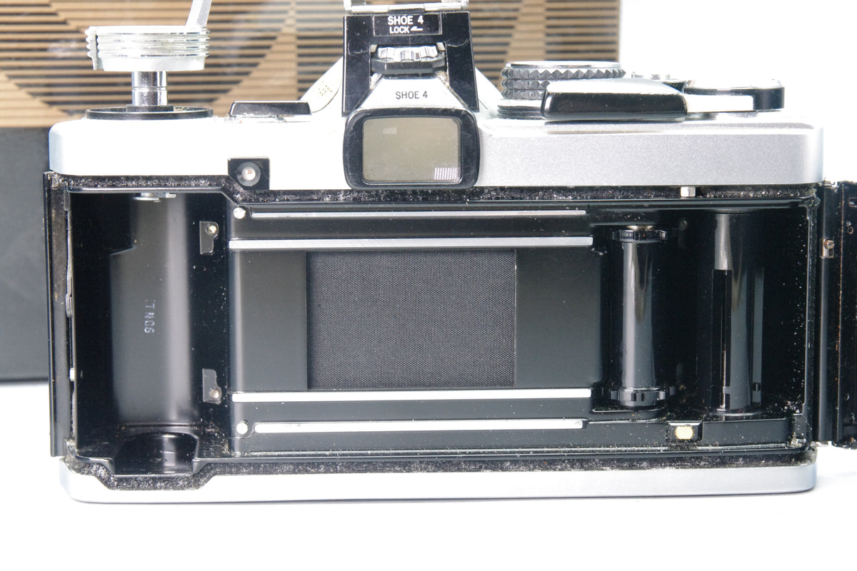 Olympus OM‑2N Chrome 35mm SLR Film Camera Body Only – Tested – Boxed