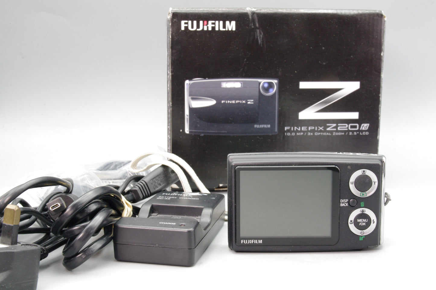Fujifilm FinePix Z20fd Digital Camera – Boxed – 10MP – Charger Included VGC