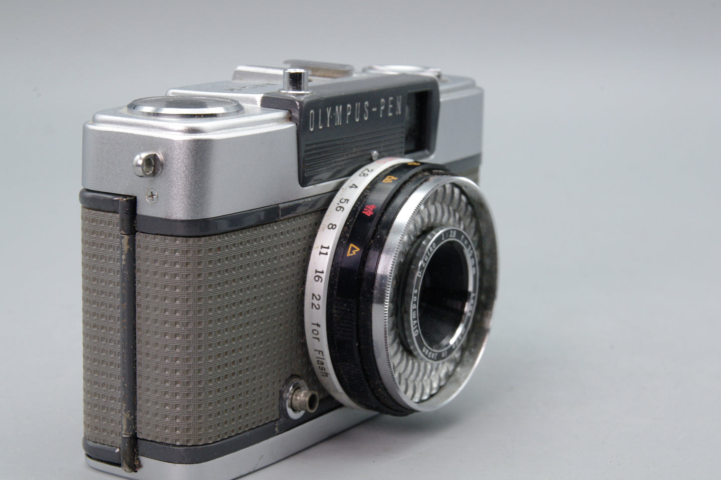 Olympus PEN EES‑2 35mm Half‑Frame Film Camera – D.Zuiko 30mm Lens – VGC