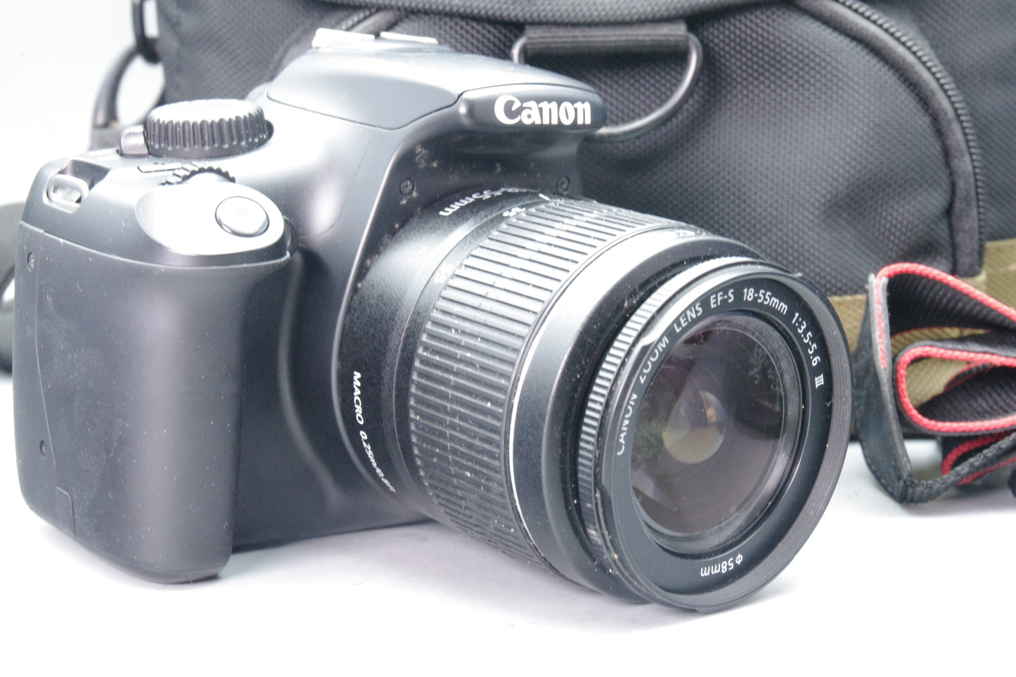 Canon EOS 1100D 12.2MP DSLR + 18‑55mm III Lens – S/C 629 – Charger & Case