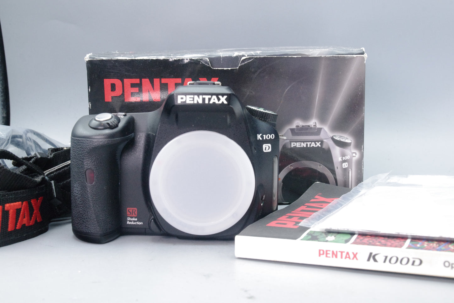 Pentax K100D 6.1MP DSLR Camera – Boxed – S/C 3050 – Excellent Condition