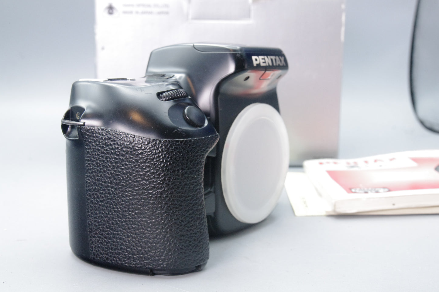 Pentax Z‑1p 35mm SLR Camera – Boxed with Instructions – Tested & Working