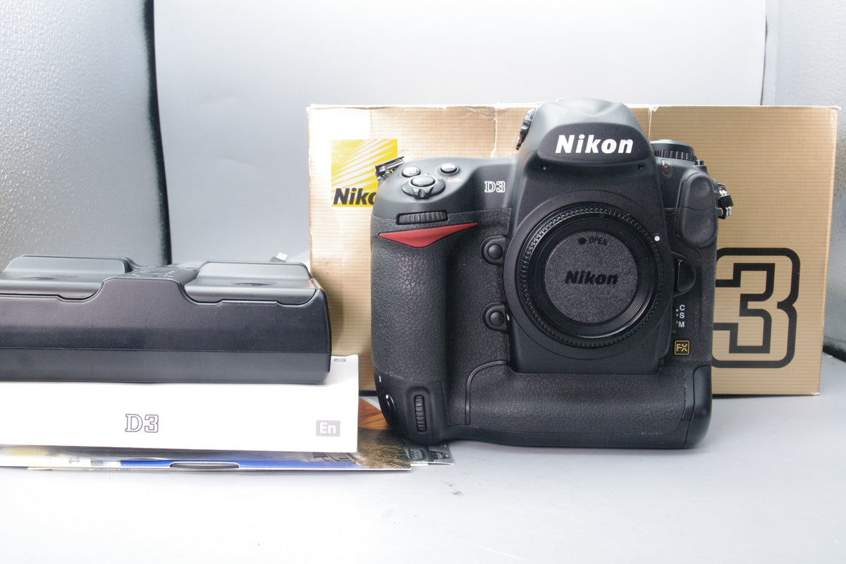 Nikon D3 12.1MP DSLR – Near Mint – S/C 2887 – Boxed – Twin Charger