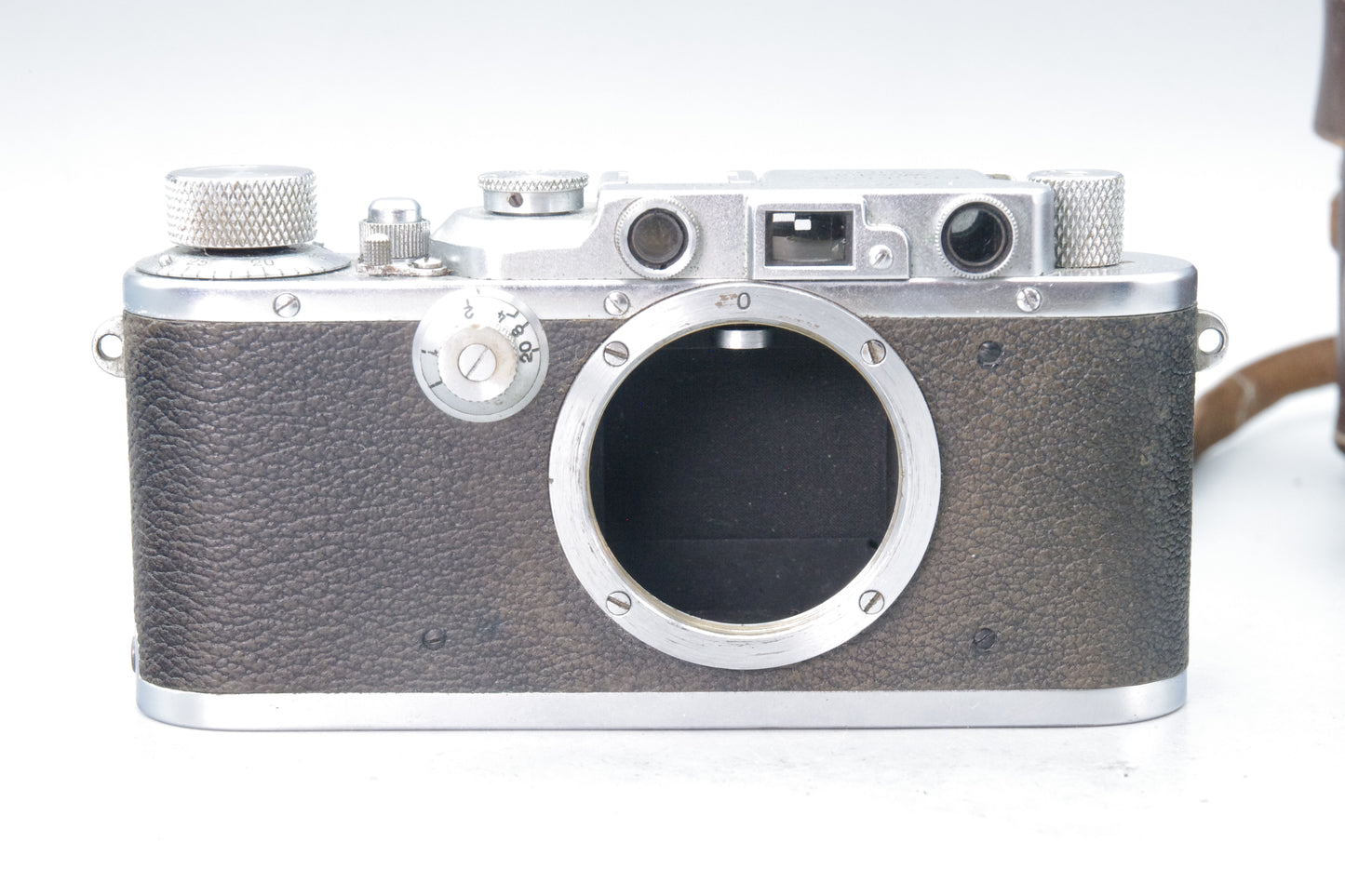 Leica III 35mm Rangefinder Camera 1934 Serial 129991 – Very Good with Case