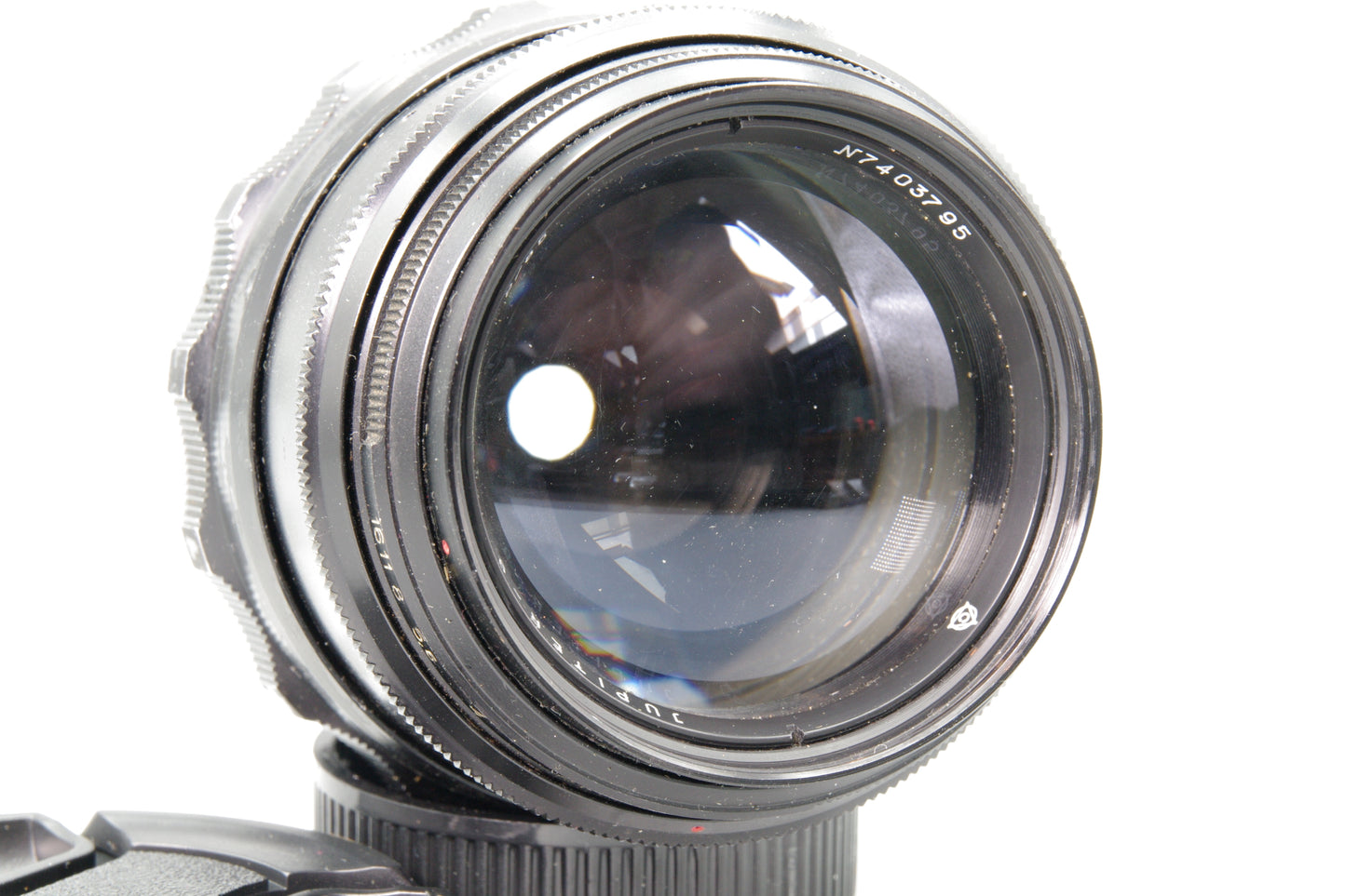 KMZ Jupiter‑9 85mm f/2 Lens – M42 Mount – Soviet Portrait Prime – Very Good