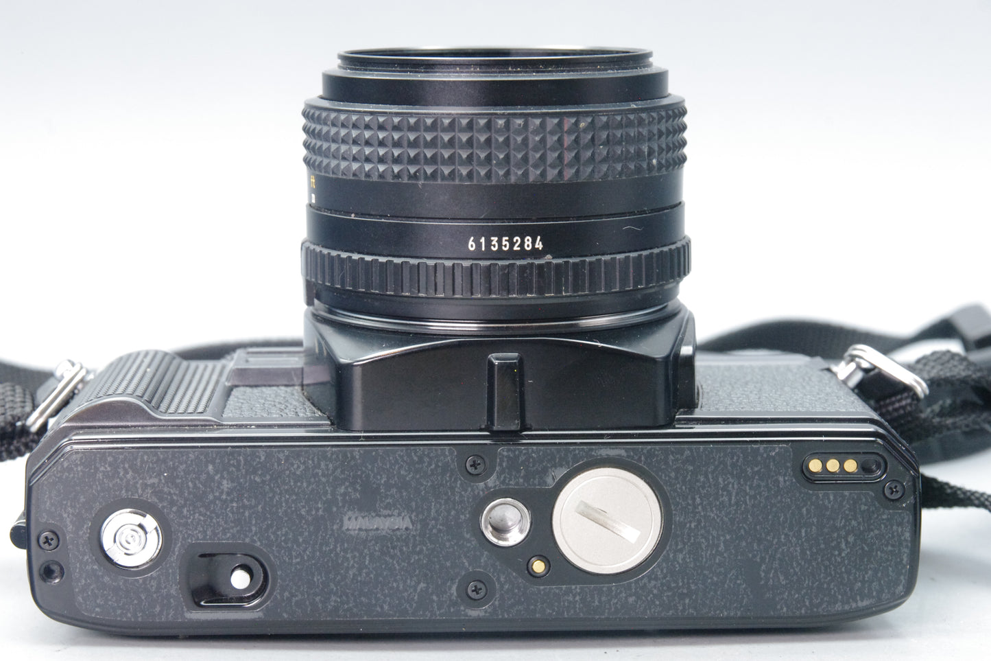 Minolta X‑300 35mm SLR with MD 50mm f/1.7 Lens – Excellent – Black