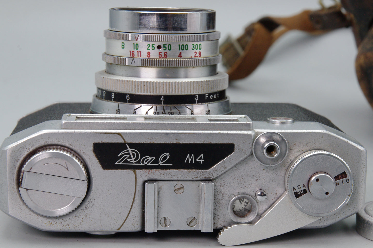 Pal M4 Rangefinder Camera + 45mm f/2.8 Luminar Lens with Case – VGC
