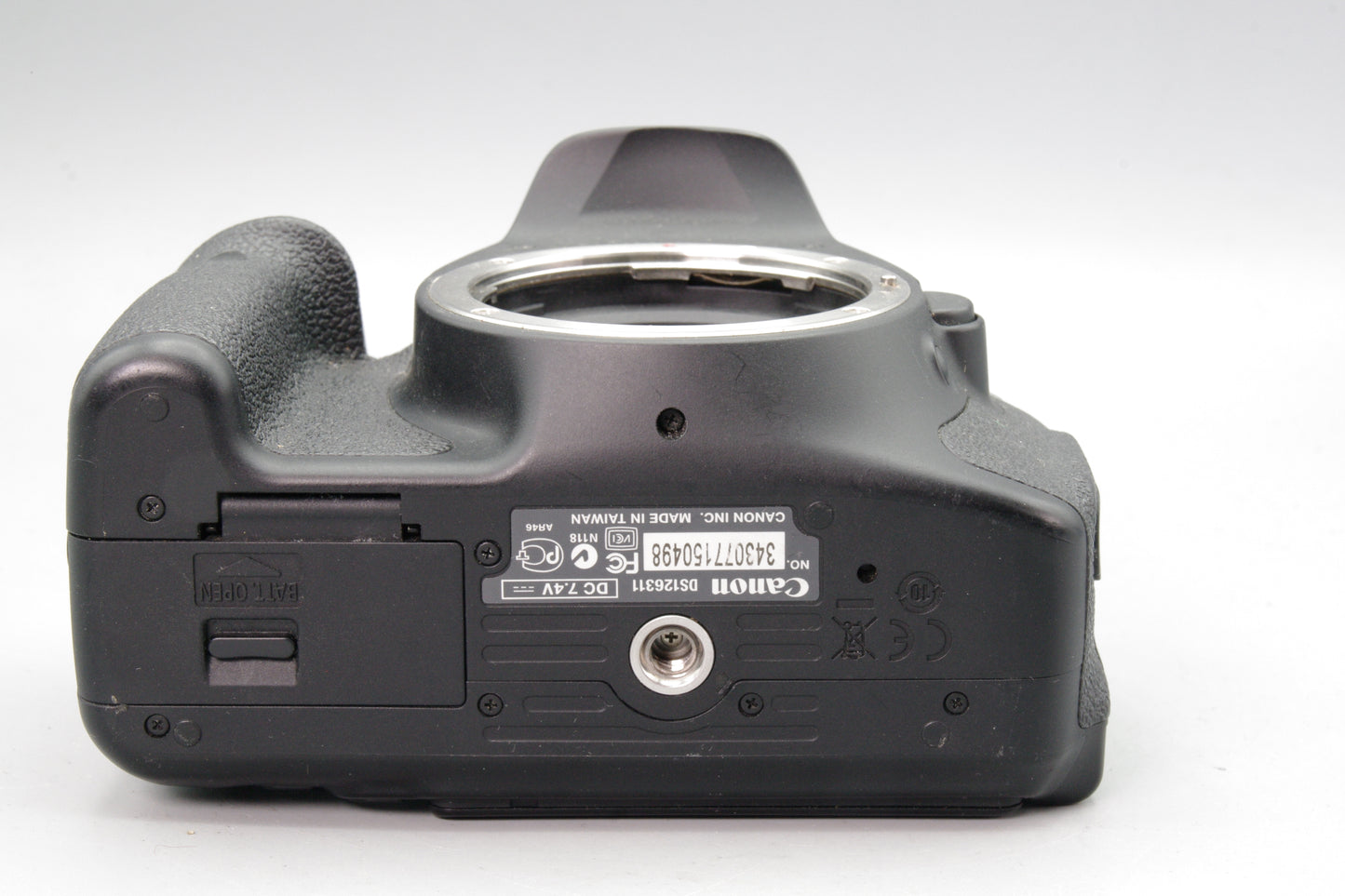 Canon EOS 600D DSLR Camera – Spares or Repair – Shutter Fault – Powers On