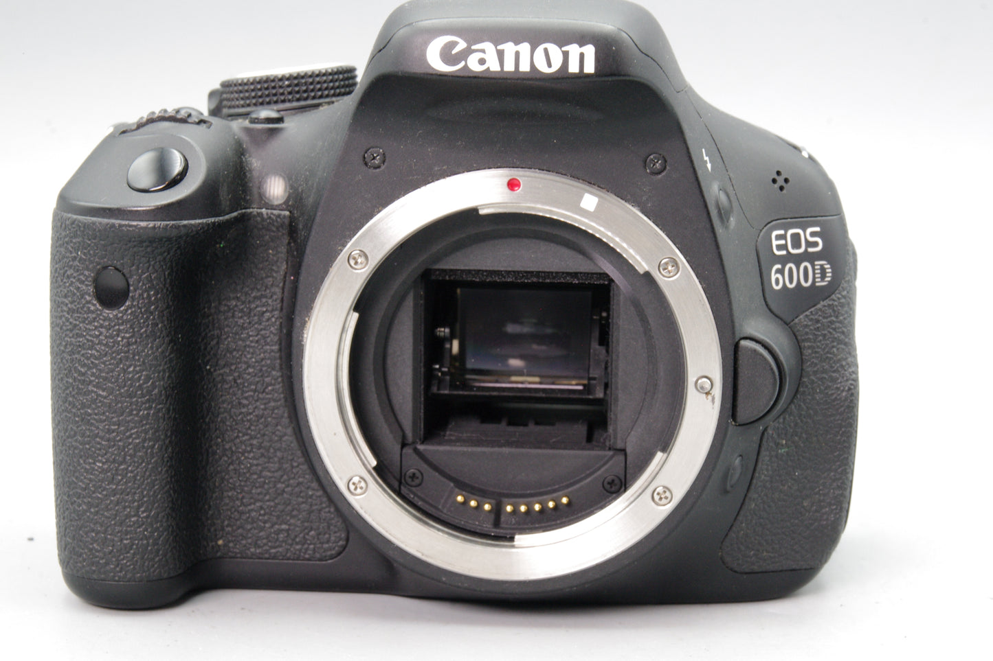 Canon EOS 600D DSLR Camera – Spares or Repair – Shutter Fault – Powers On