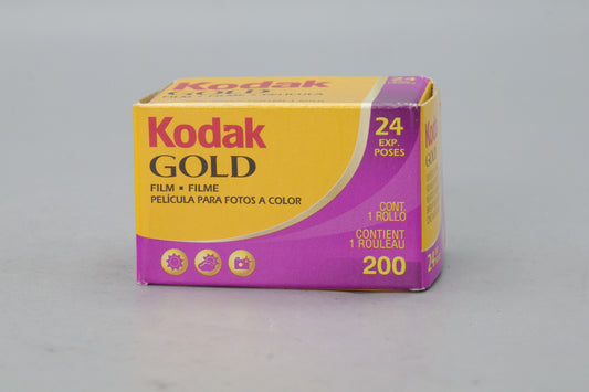 Kodak Gold 200 24exp 35mm Film – Expired 2009 – Unopened Roll