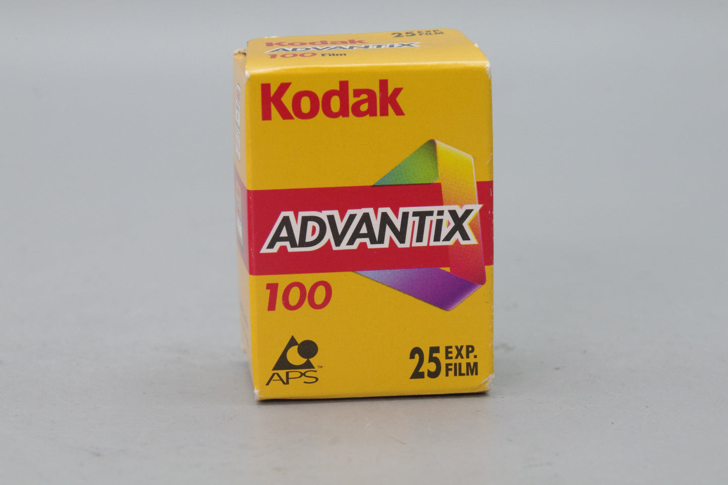 Kodak Advantix 100 ISO 25exp APS Film – Expired 2004 – Unopened Roll
